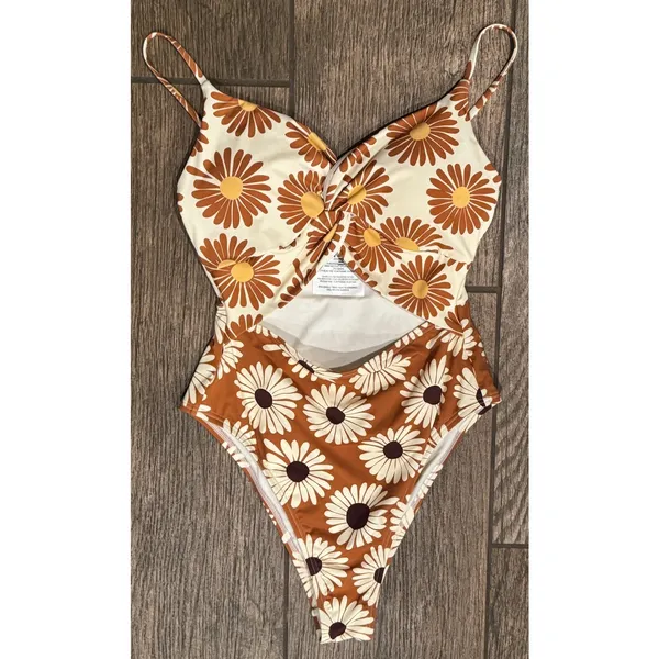 Billabong Fresh Daze Mika Cutout One-Piece Swimsuit Size Small - Image 11
