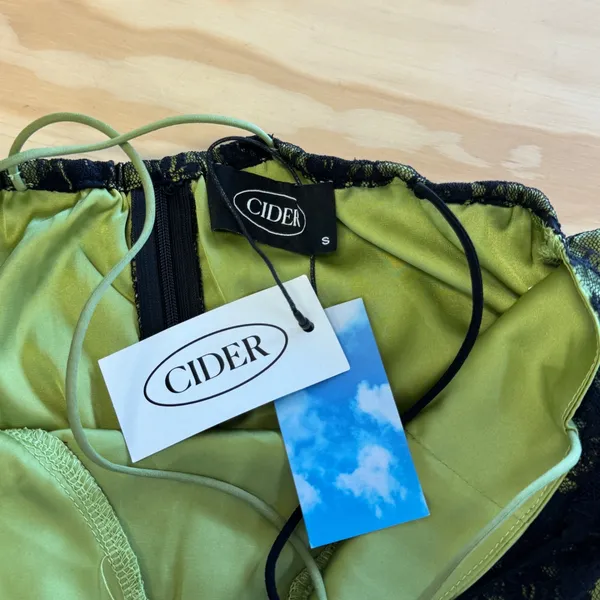 NWT Cider Lime Green Black Lace Crop Top Bustier Cami Strappy Back Sm Whimsical - Image 5