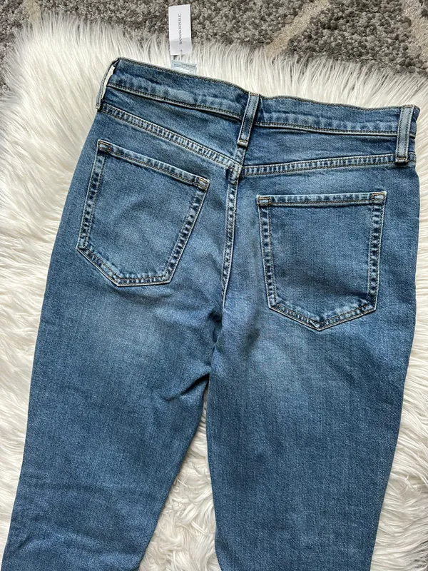 Banana Republic Distressed Ankle Straight Jeans - Image 9