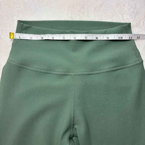 Willow Women's Athletic Olive-‎ Green Leggings size S - Image 5