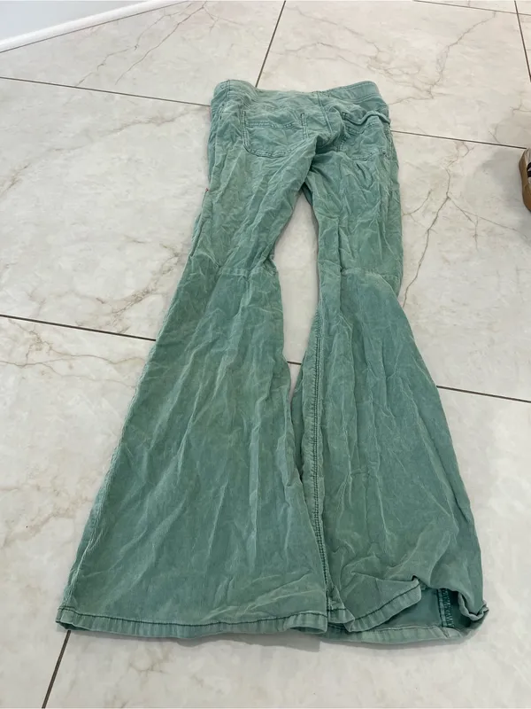Free People Green Corduroy Flare Pull On Pants Size 27 - Image 5