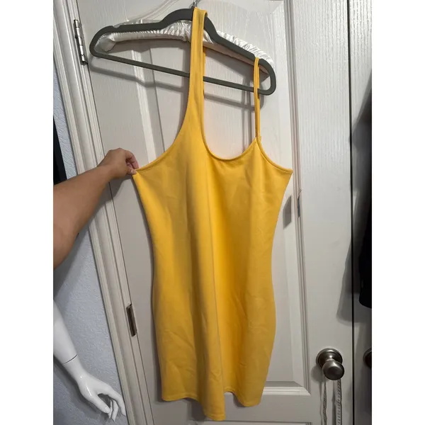 Abercrombie & Fitch Yellow One Shoulder Asymmetric Mini Dress Bodycon Minimalist - Image 3