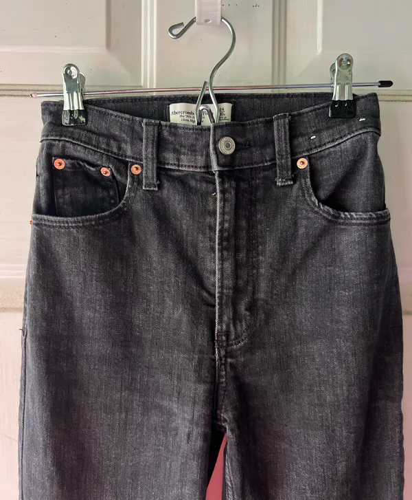Abercrombie and Fitch 90s straight ultra high rise jeans black size 24 - Image 3