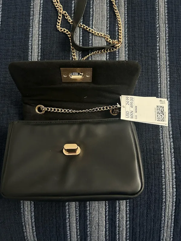 Black Chain Crossbody Bag - Image 4