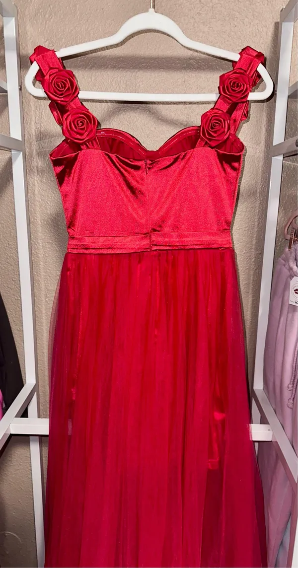Boutique Red satin and mesh maxi prom dress - Image 5
