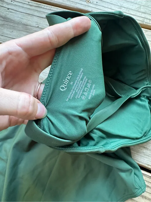 NWOT Quince Italian one shoulder swimsuit palm extra small - Image 3