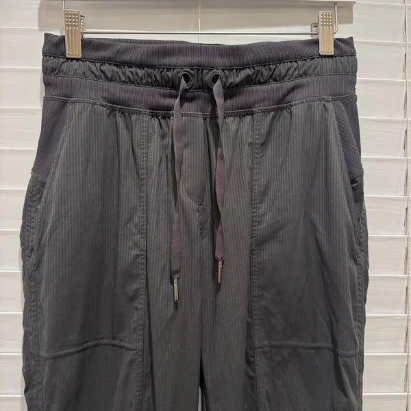 Lululemon Beyond the Studio Jogger Women 4 Grey Excellent Pinstripe LW6CDQS‎ - Image 2