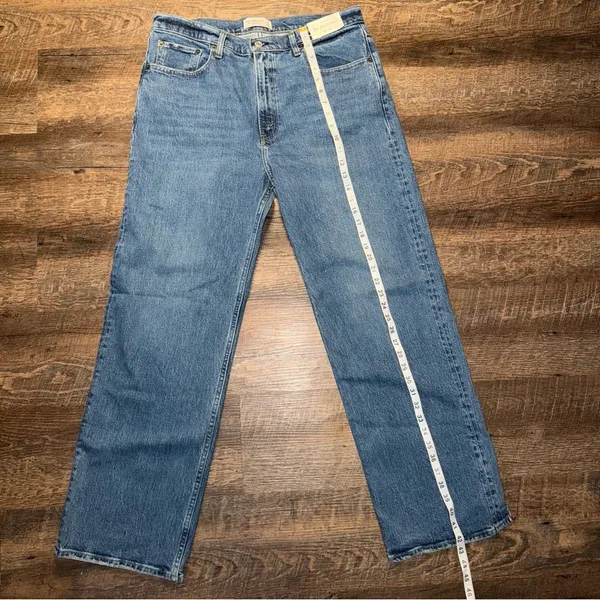 Abercrombie & Fitch The Relaxed Jean High Rise Jeans Size 32/14R New with Tags - Image 3