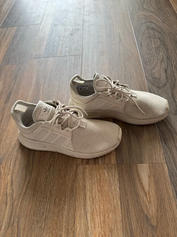 Adidas Women’s Shoes - Image 2