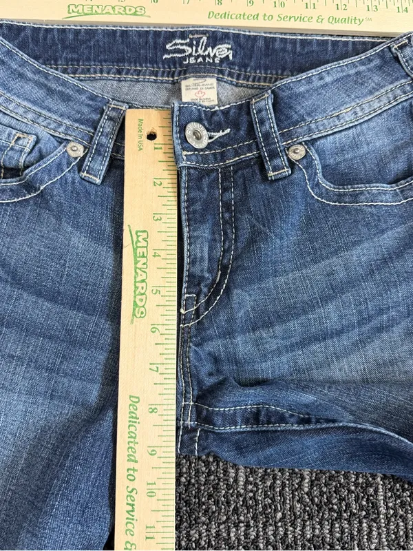Silver Jeans Women's Flare Jeans in Medium Blue Wash - Image 3