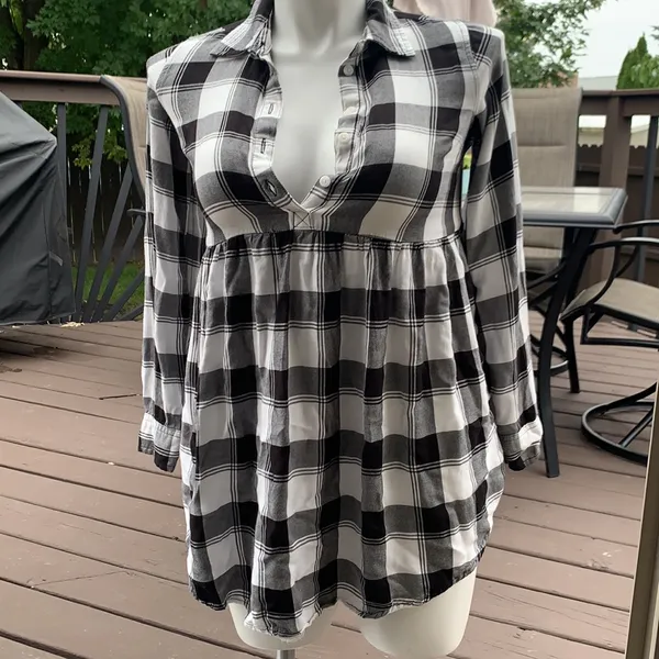 Isabel Target Flannel Plaid Black and White Maternity Tunic size‎ xs - Image 2