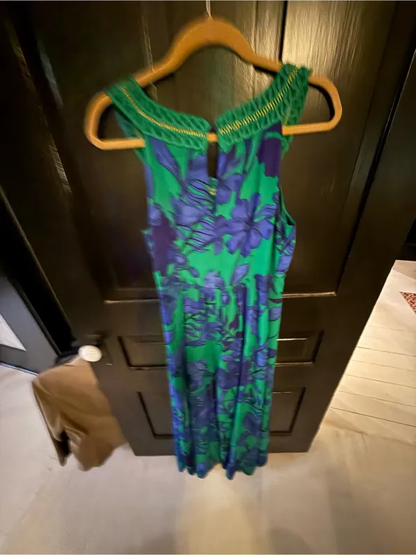 Green Maxi Dress with Blue Floral Print and Crochet Yoke - Image 4