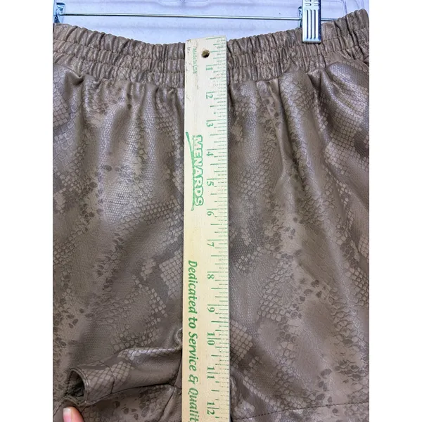 AKIRA Faux Leather Shorts Women Large Brown Snake Print Elastic Waist P1634 - Image 3