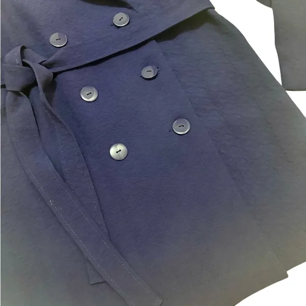 Tulle Women's Casual, Business Casual navy blue trench coat. Size‎ small - Image 3