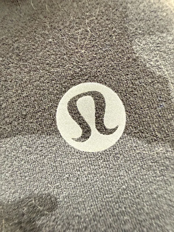 Lululemon Cropped Joggers Align - Image 3