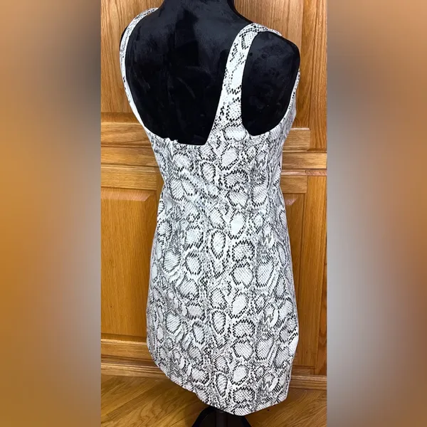 ZARA Animal Print‎ Snakeskin Faux Suede Mini Dress Black & Ecru Size Medium - Image 7