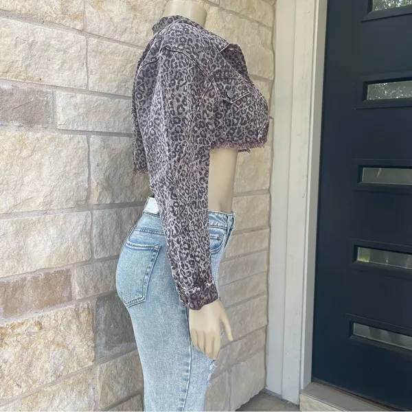 HyFve Cropped Animal Print Distressed‎ Denim Jacket Women’s large - Image 3