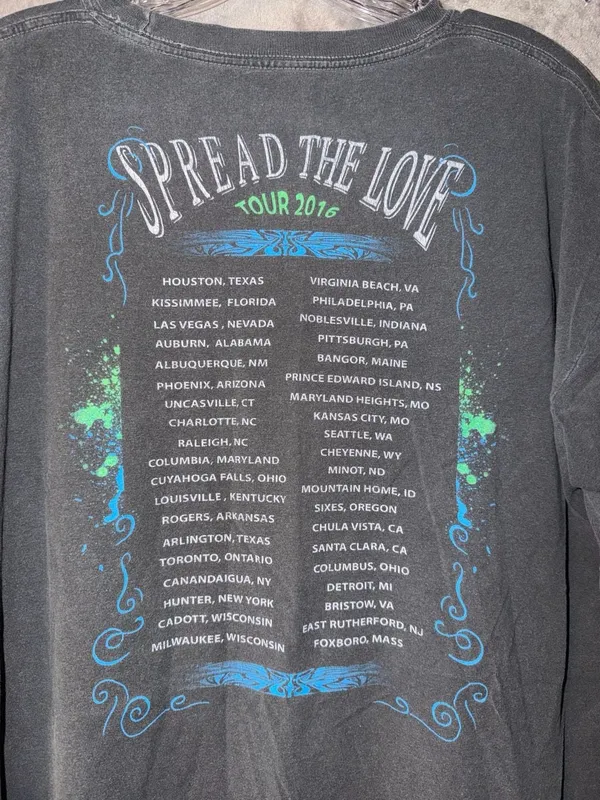 Kenny Chesney Spread The Love 2016 Tour Mineral Wash Graphic Concert T-Shirt - Image 6