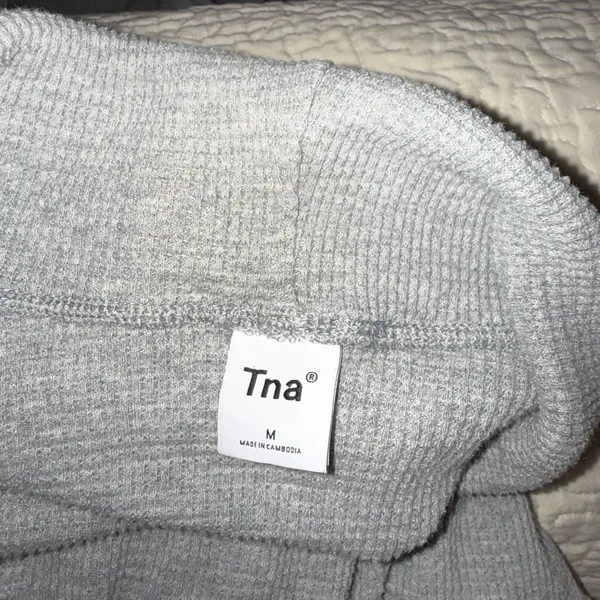 The Group Babaton/TNAWaffle‎ Knit Cowl Neck Sweater Grey Size Medium NWOT - Image 3
