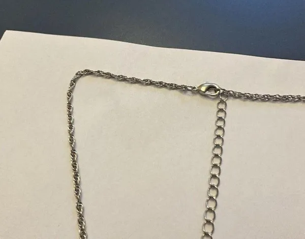 Signed 1928 (Brand) Silver Tone Costume Necklace - Image 7