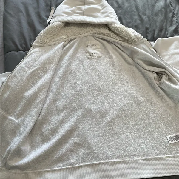 Y2K Aeropostale White Hoodie with White Logo size Large - Image 6