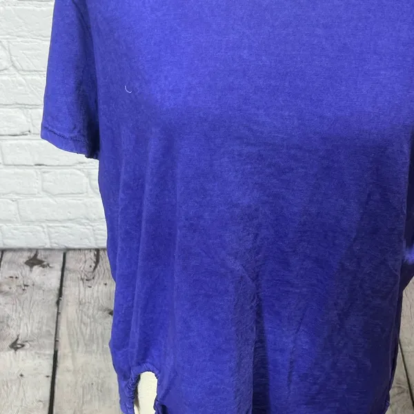 NWT Aerie distressed look t shirt size XL - Image 9