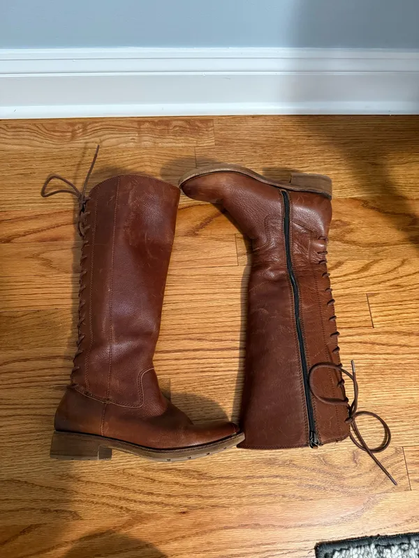 Brown Boots Size 6 - Image 4