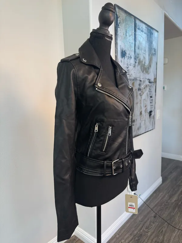 Levi’s Black Faux Leather Moto Biker Jacket NWT XS - Image 6