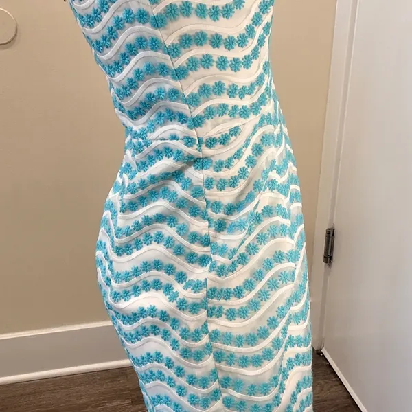 Lilly Pulitzer Leavens Top Notch Strapless Dress‎ Blue White Floral Embroidery 4 - Image 5