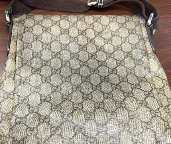 Vintage Gucci GG Supreme Monogram Small Crossbody Flap Bag - Image 8