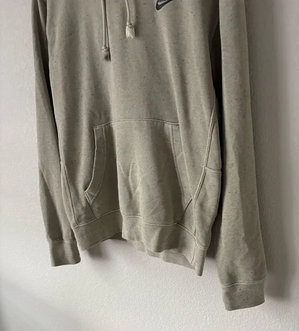Light Green Nike Hoodie - Image 4