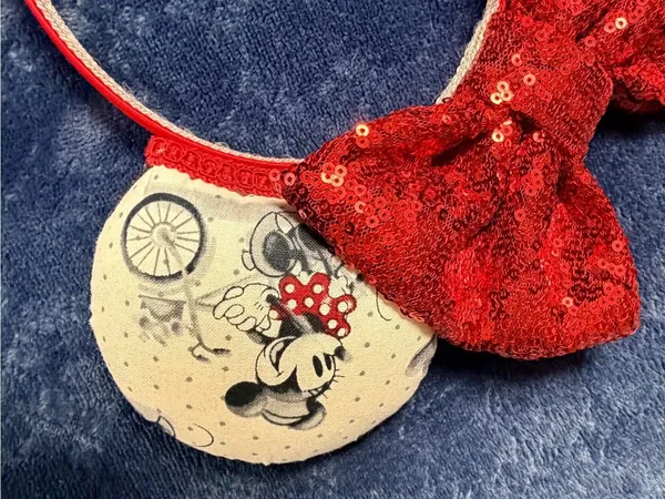 Unbranded Adult Red Sequin Minnie-Style Ear Headband - Image 3