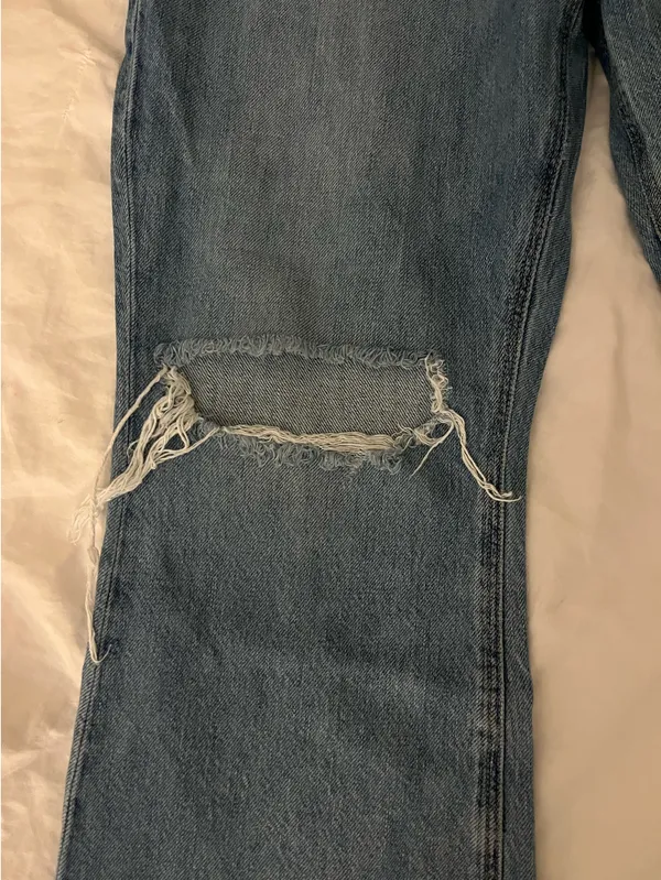 American Eagle High-Rise 90s Flare Jeans - Image 2