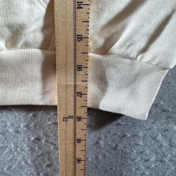 1460‎ | NWT Levis Cropped Relaxed Logo Hooded Sweatshirt Cream Womens M - Image 4