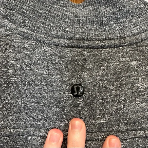 Lululemon Pleat To‎ Street Bomber Jacket in Heathered Snow Slub Coal Size 6 - Image 7