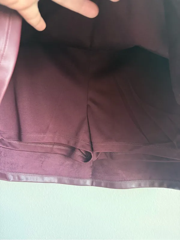 Wild Fable Burgundy Faux Leather Mini Skort Fall Size Small NWT - Image 3