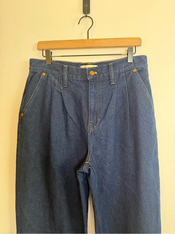 Madewell Baggy Straight Jeans in Woodham‎ Wash: Pleated Edition - Image 3