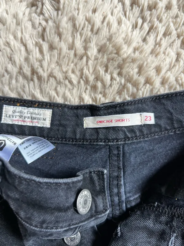 Levi’s 501 Shorts - Image 3