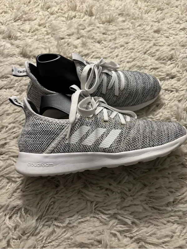 adidas Cloudfoam Sneakers Women’s Size 6.5 Grey and White Knit Lace-Up Sneakers - Image 3