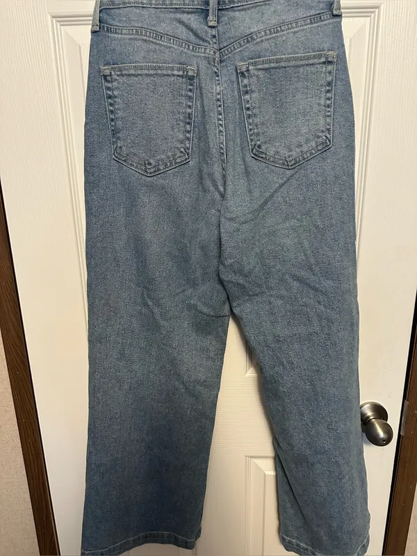 Just Black Light Blue High-Rise Wide-Leg Crop Jeans with Front Patch Pockets - Image 6