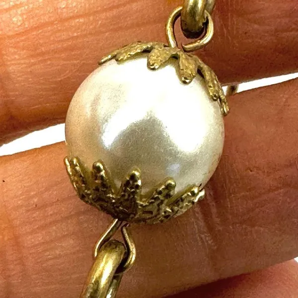 Gold tone faux pearl bangle bracelet - Image 3