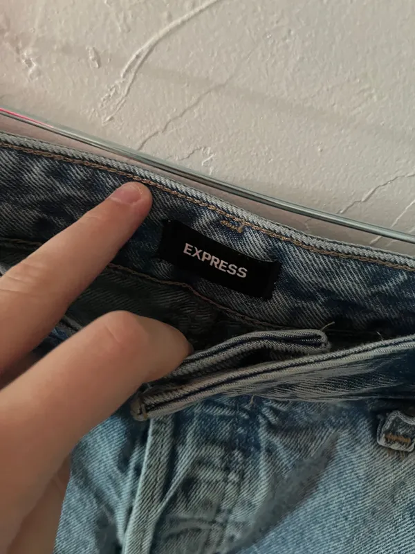 Ladies acid wash distressed denim jeans - Image 4