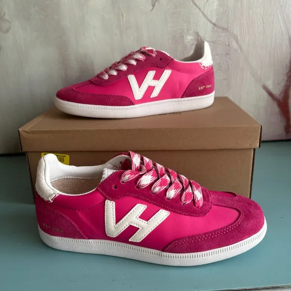 New Vintage Havana Crisp Hot Pink Fashion Sneakers Low Top Size 6.5 NEW WITH BOX - Image 2