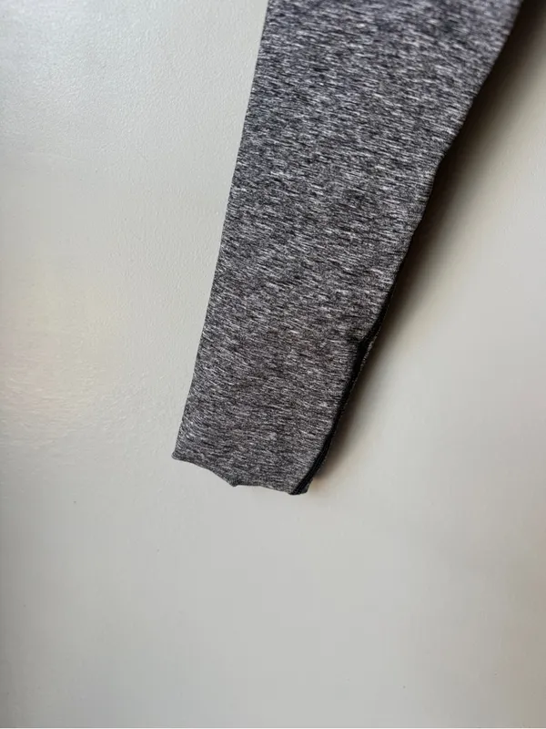 Gymshark XS Gray Seamless Long Sleeve Crop Top Athletic Workout Shirt Women’s - Image 2