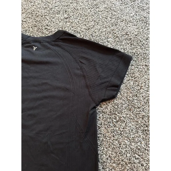 NWT Old Navy Women's Black Fluid Seamless Go Dry Tee Size Small - Image 9
