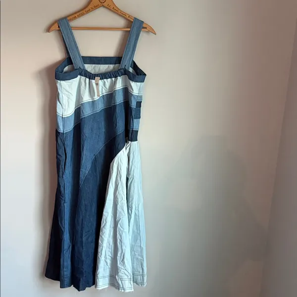 NEW Anthropologie Pilcro Seamed Smocked Midi Dress Small - Image 3
