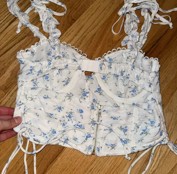 Sky to moon corset floral top small - Image 6