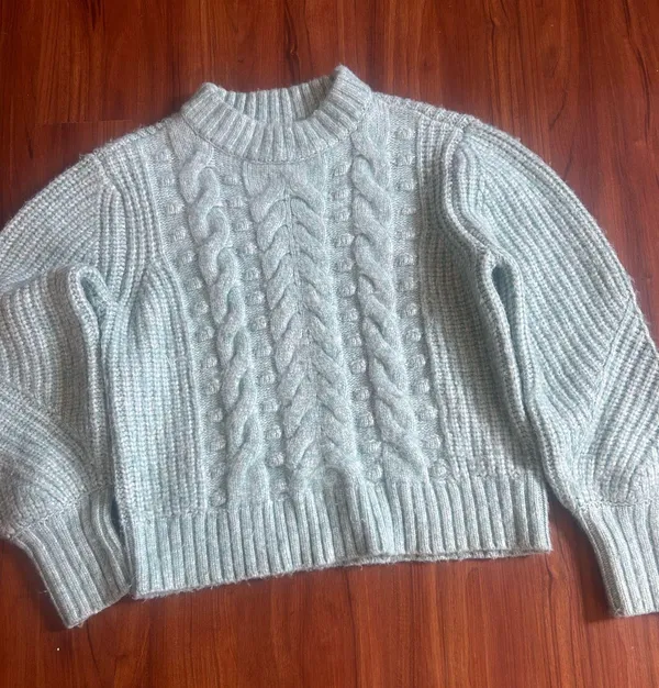 Women’s Sweater   - Image 11