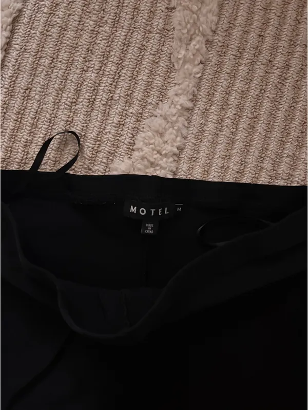 Motel Rocks Black Capris - Image 2