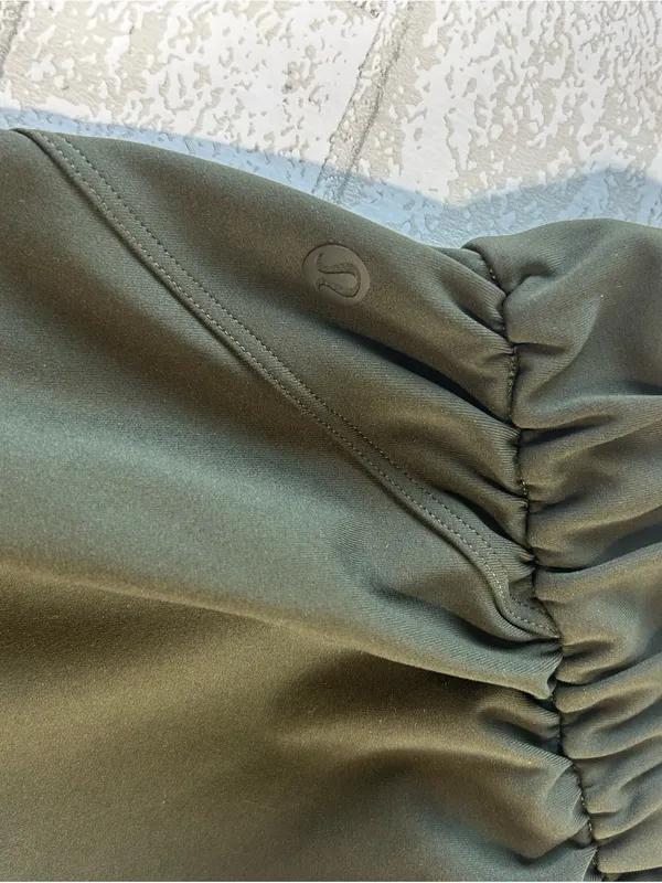 Lululemon Stretch High Rise Women's Jogger in Dark Olive Size 6 - Image 8